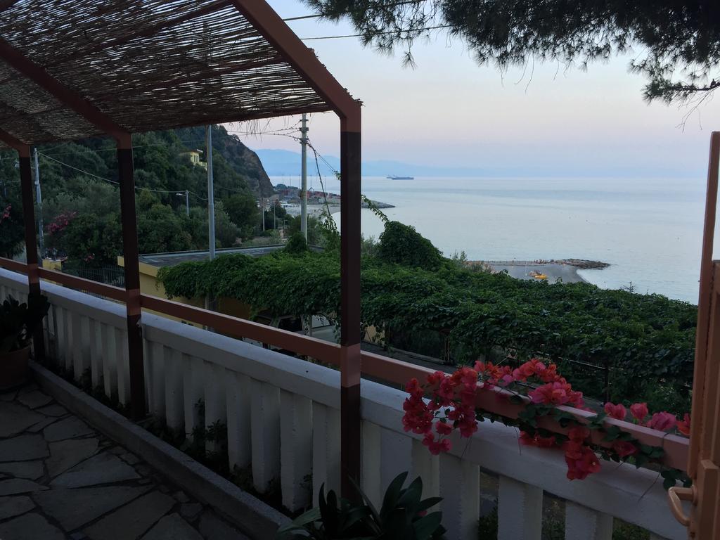 Albergo Miramare Берджеджи Экстерьер фото