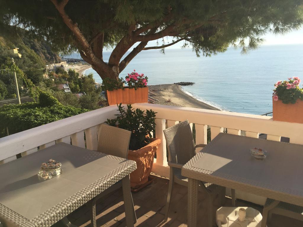 Albergo Miramare Берджеджи Экстерьер фото