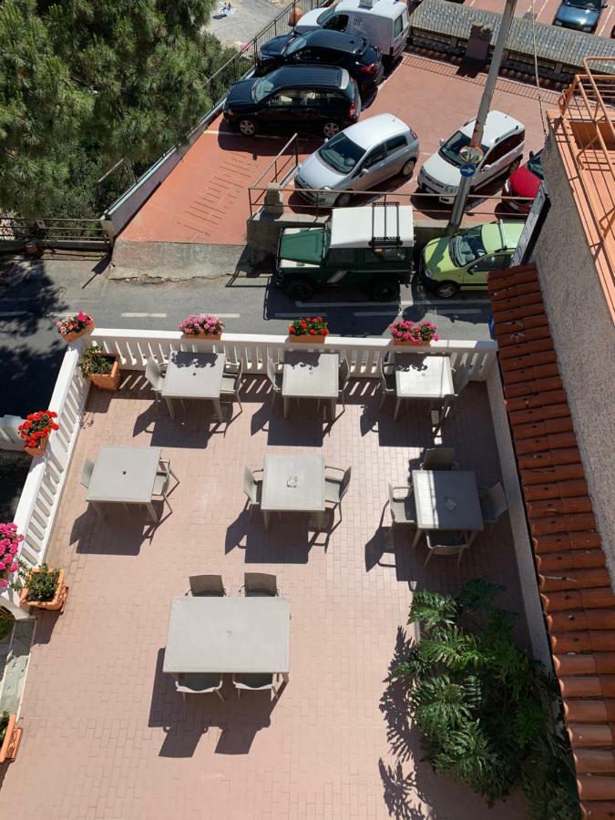 Albergo Miramare Берджеджи Экстерьер фото