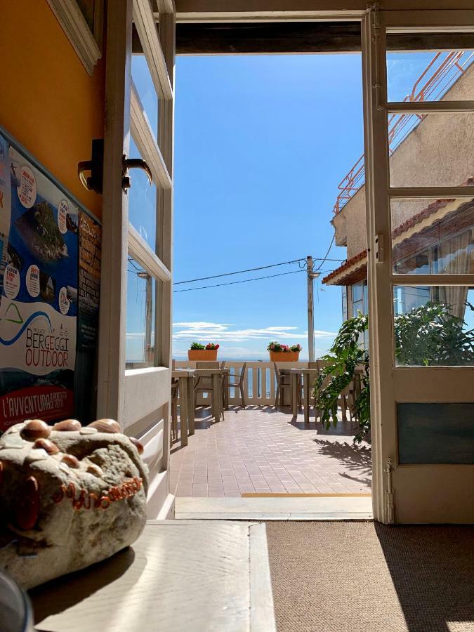Albergo Miramare Берджеджи Экстерьер фото